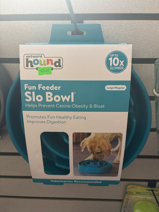 Outward Hound Fun Feeder Slo Bowl, Slow Feeder Dog Bowl, Large/Regular, Turquoise