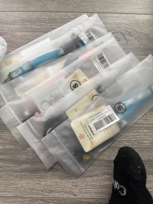 Reflective AirTag Cat Collar, Integrated Cat Tracker Collar with Air Tag Holder and Bell, Safety Elastic Band Cat GPS Collars for Girl Boy Cats, Kittens and Puppies