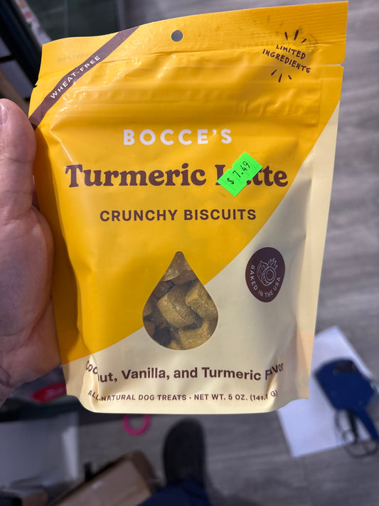 Bocce's Bakery Oven Baked Turmeric Latte Treats for Dogs, Wheat-Free Everyday Dog Treats, Made with Real Ingredients, Baked in The USA, All-Natural Biscuits, Coconut, Vanilla, & Turmeric, 5 oz