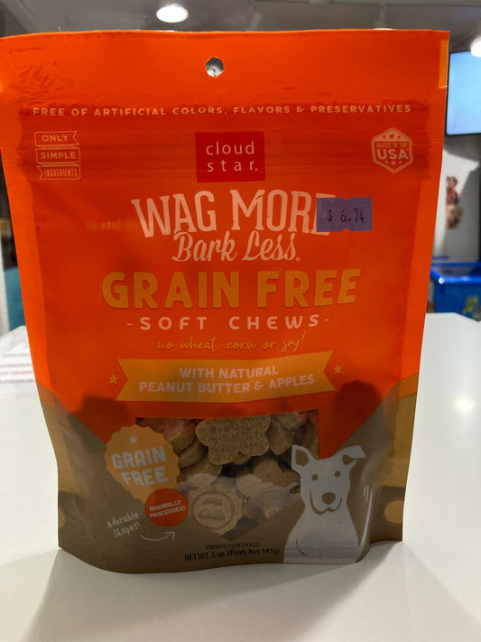 Cloud Star Corp, Wag More Bark Less Soft & Chewy Grain Free Peanut Butter & Apples Dog Treats